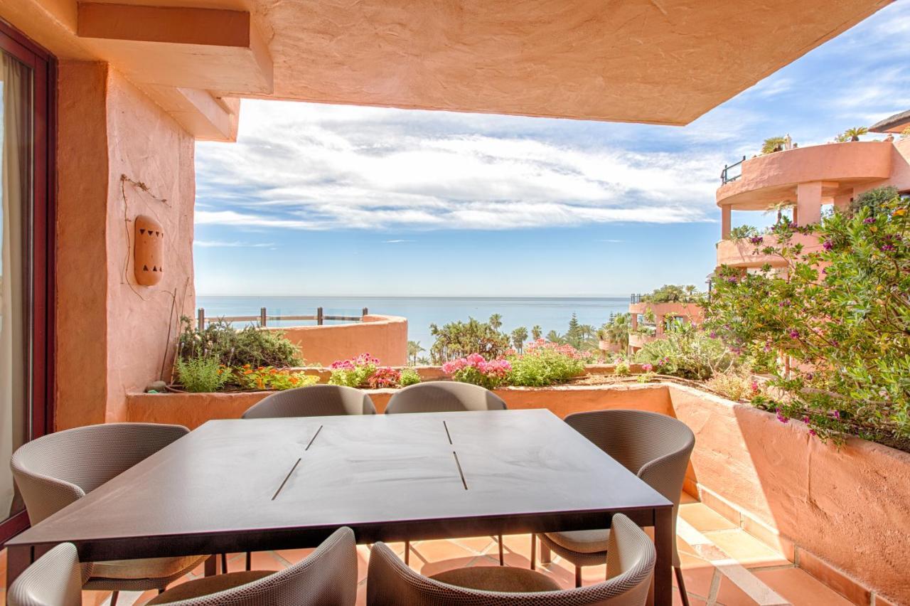 Bahia Beach Apartments Estepona Exteriör bild
