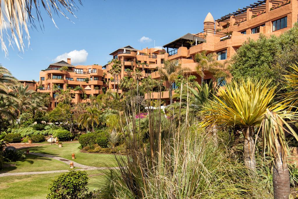 Bahia Beach Apartments Estepona Exteriör bild