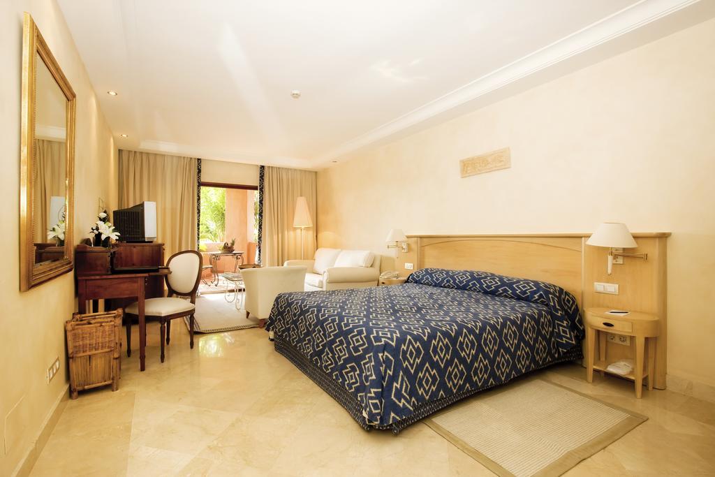 Bahia Beach Apartments Estepona Rum bild