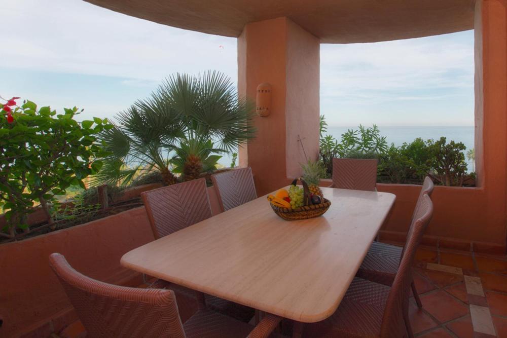 Bahia Beach Apartments Estepona Exteriör bild